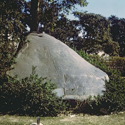 Kopie van de steen van keizer Ashoka door Indian